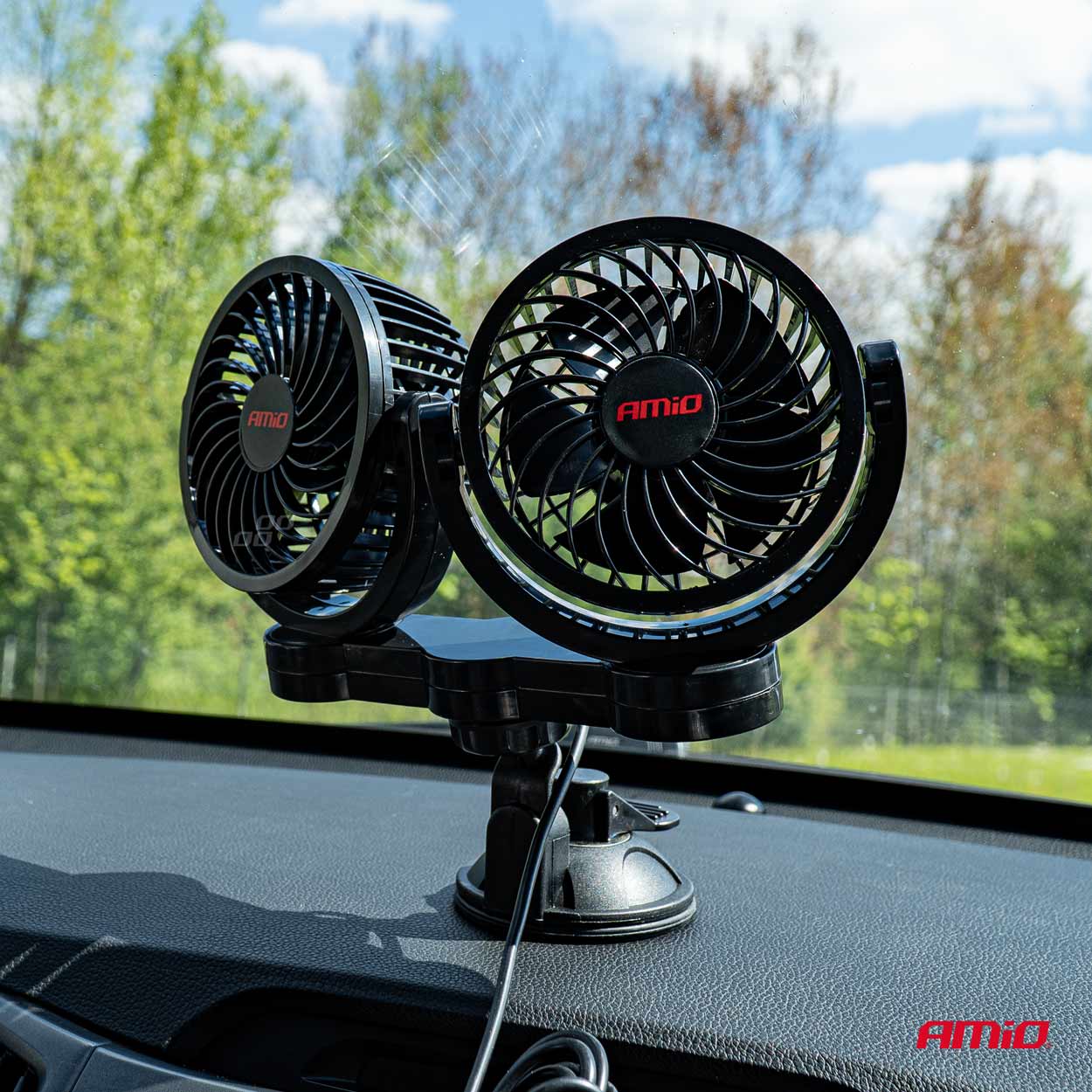DOUBLE VENTILATEUR 12V DIAMETRE 10CM CHACUN ORIENTABLE SUR VENTOUSE AMIO