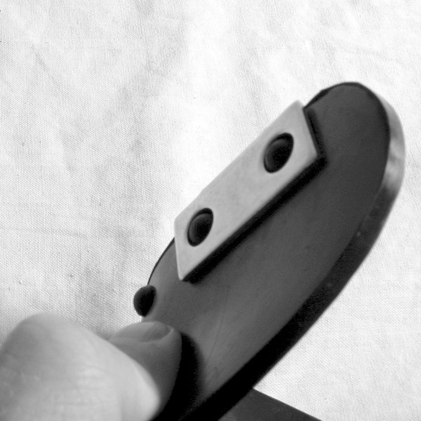 JEU DE BAVETTES CAOUTCHOUC NOIR 32X17CM