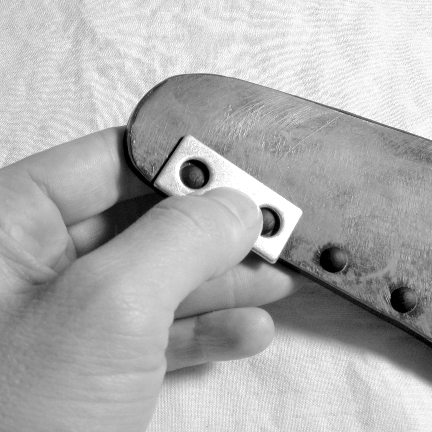 JEU DE BAVETTES CAOUTCHOUC NOIR 36X21CM
