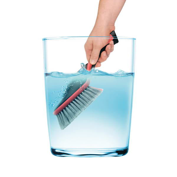 BROSSE DE LAVAGE ACTIVE F1 PINGI (AVEC RESERVOIR 120ML)