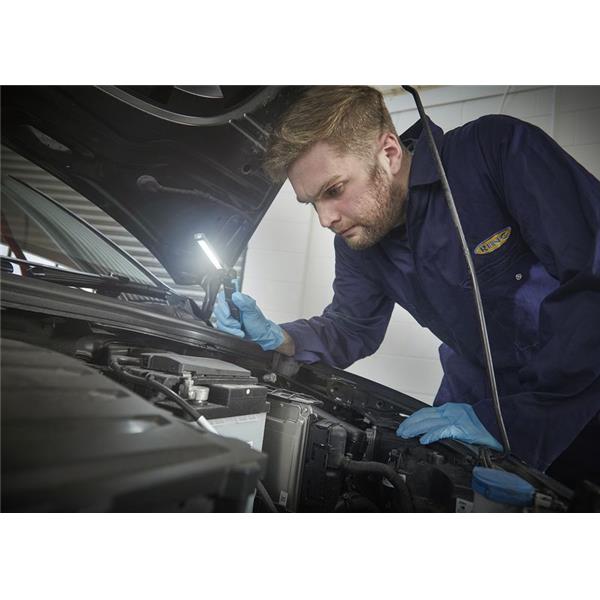 LAMPE RECHARGEABLE ULTRA COMPACTE PIVOTANTE 200 LUMENS