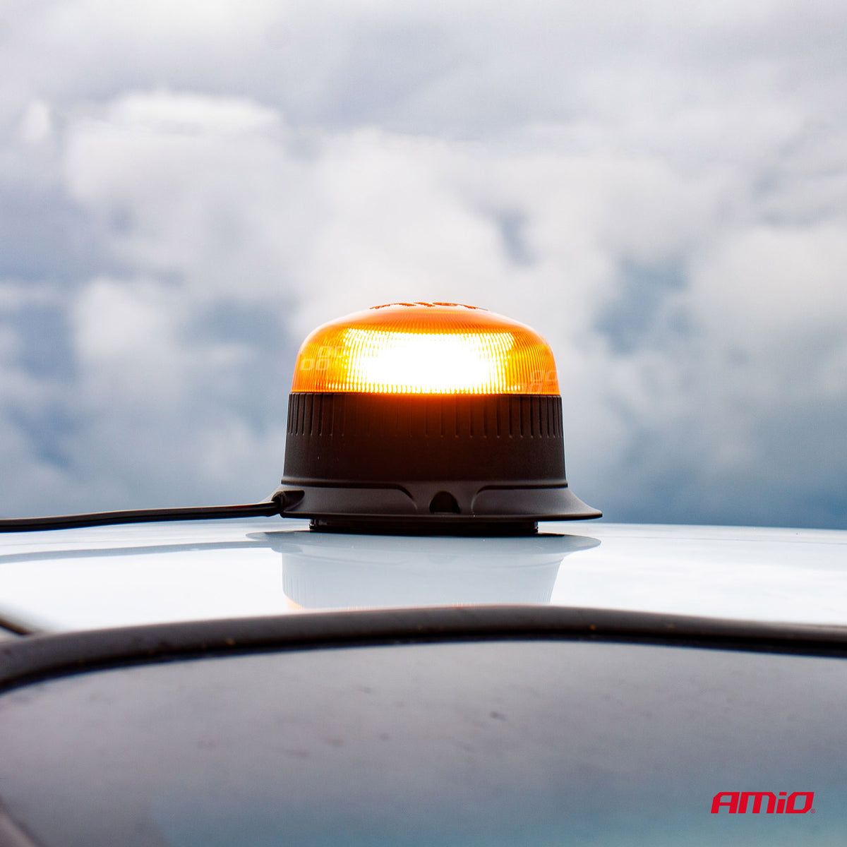 Gyrophare LED orange AMIO W21ML 12/24V 18 LED R65 R10 IP56