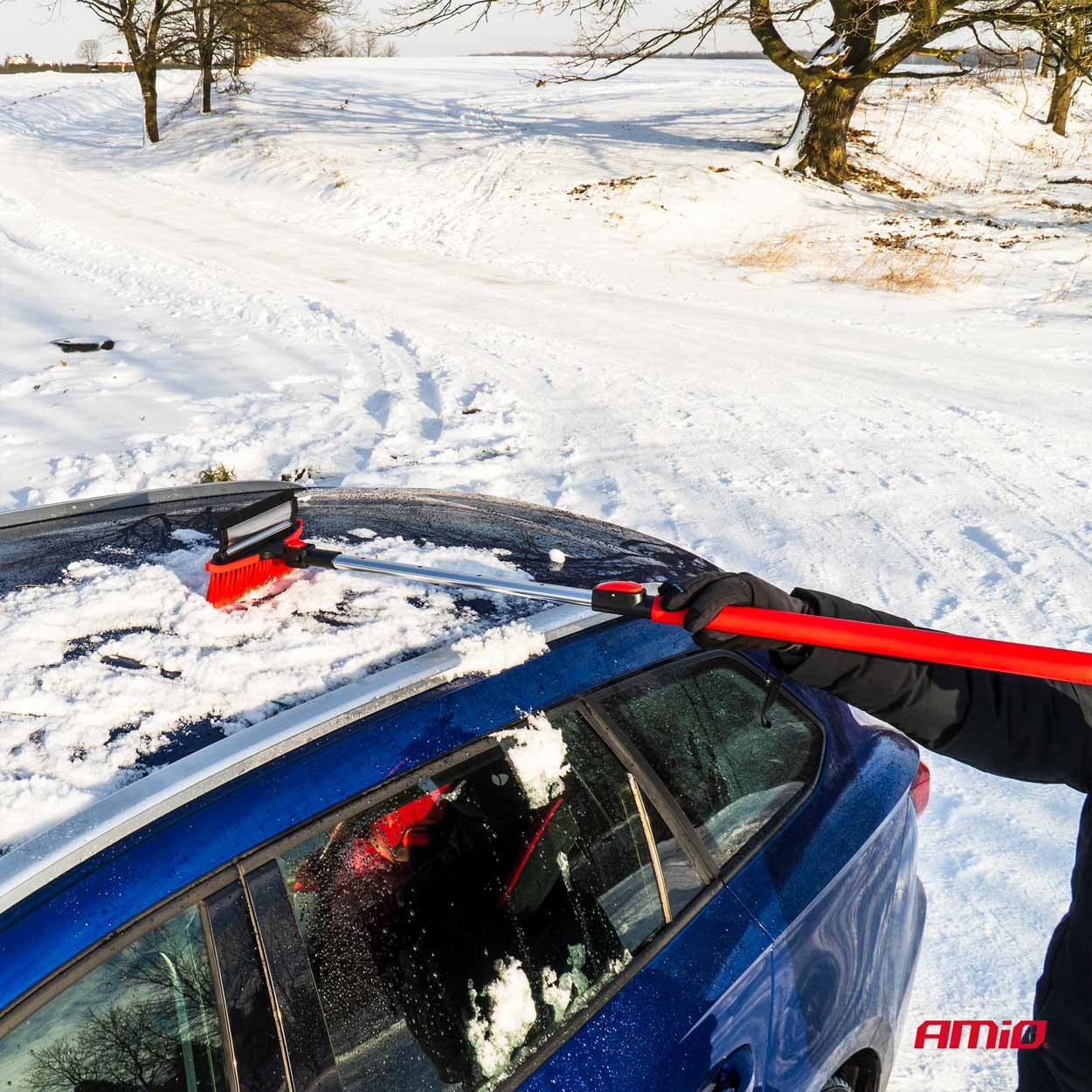 BROSSE NEIGE TELESCOPIQUE 98-134CM AVEC GRATTE-GIVRE ET RACLETTE AMIO