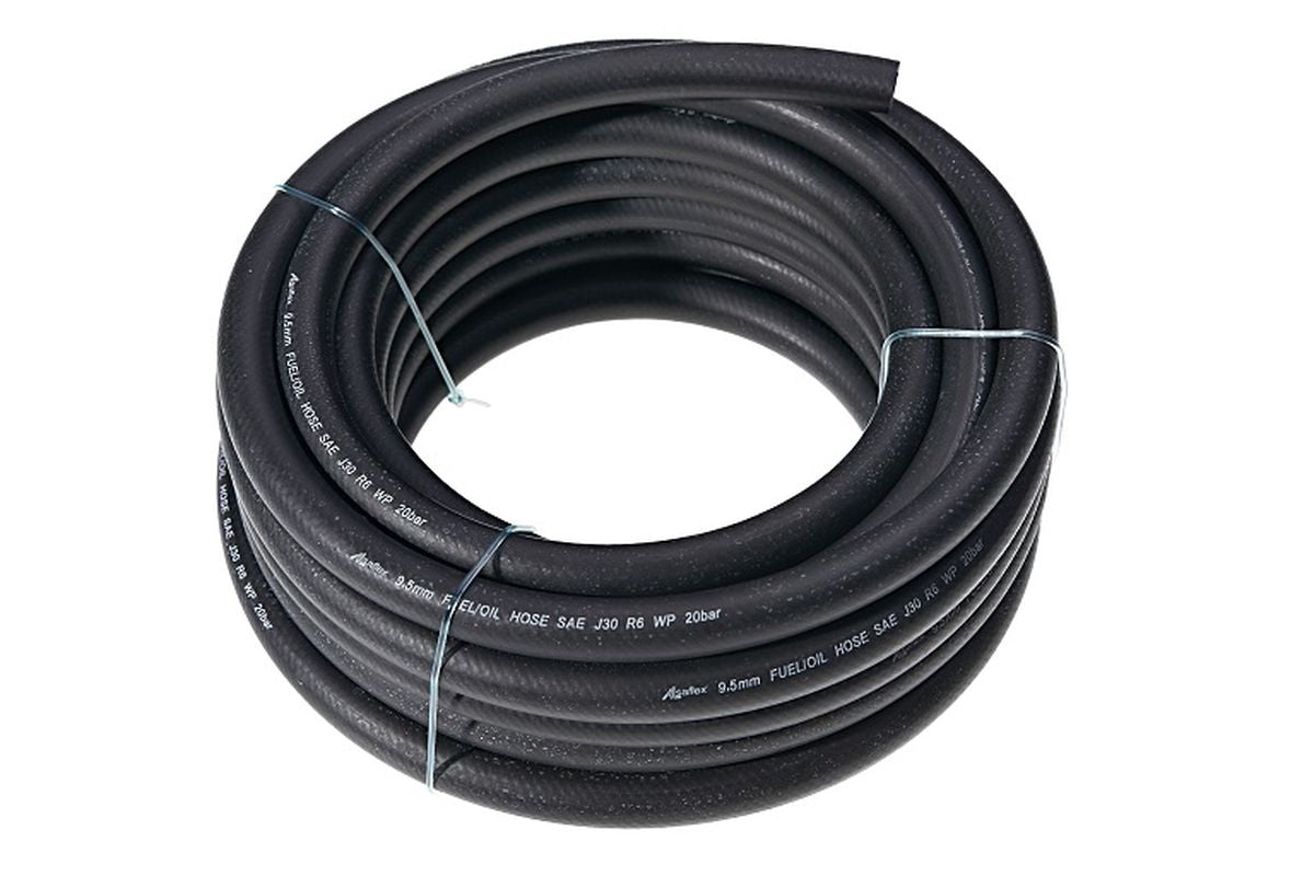 TUYAU DE CARBURANT EN CAOUTCHOUC RENFORCÉ 3 COUCHES FI 8 MM/1 MB (ROULEAU 10M) AMIO