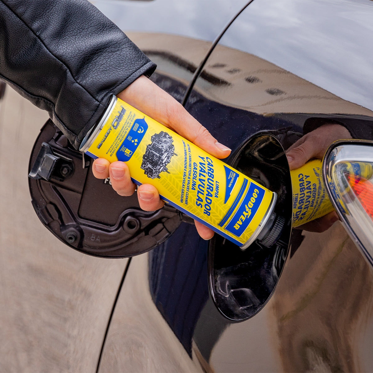 NETTOYANT CARBURATEUR ET SOUPAPES ESSENCE 300ML GOODYEAR